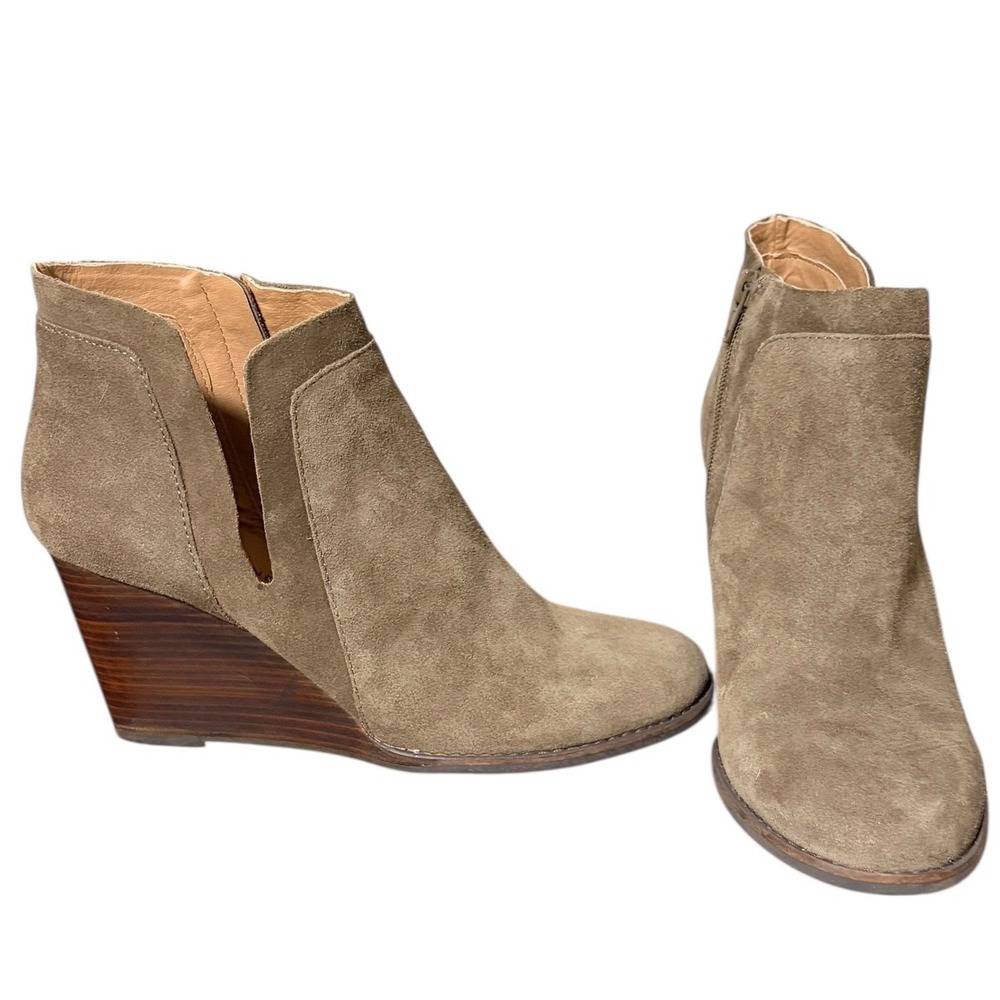 Lucky Brand YABBA Suede Wedge Ankle Booties Taupe Women 10M‎